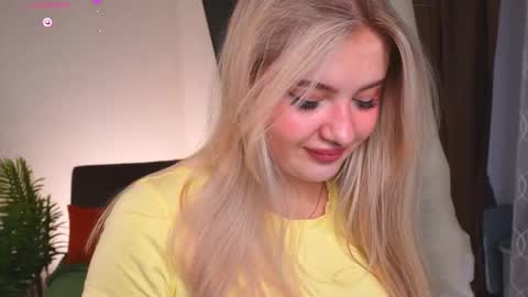 Olivia online show from 03-28-26, 03:50