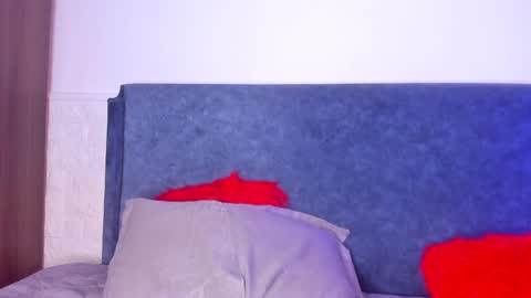 OLIVIA online show from 12-19-24, 01:07