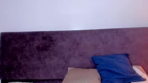 OLIVIA online show from 11-09-25, 10:52