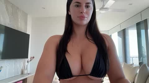 Snapshot of oliviabrookess chatting on 10-02-25, 09:11 Olivia Brookes online show from 10-02-25, 09:11