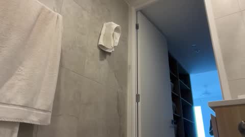 Snapshot of oliviabrookess chatting on 10-03-25, 09:23 Olivia Brookes online show from 10-03-25, 09:23