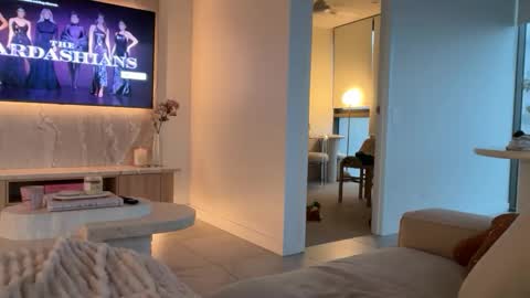 Snapshot of oliviabrookess chatting on 11-09-25, 07:50 Olivia Brookes online show from 11-09-25, 07:50