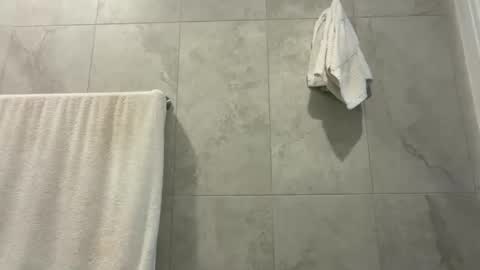 Snapshot of oliviabrookess chatting on 11-11-25, 08:31 Olivia Brookes online show from 11-11-25, 08:31