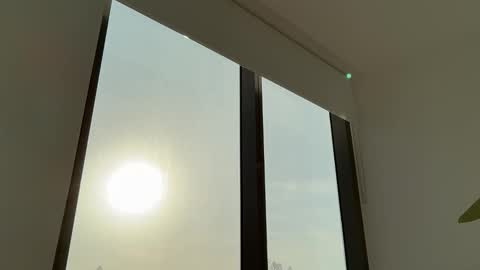 Olivia Brookes online show from 12-21-25, 08:05