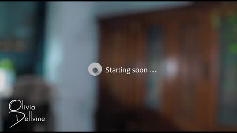 Snapshot of oliviadellvine chatting on 12-14-24, 01:39 Olivia online show from 12-14-24, 01:39