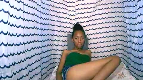 oliviah27 online show from 11-02-25, 09:17