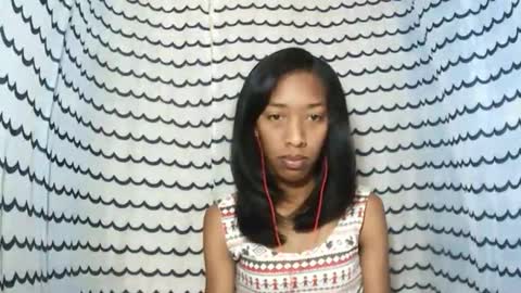 oliviah27 online show from 11-10-25, 07:18