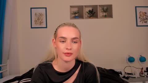 oliviaBeauty online show from 04-15-26, 07:54