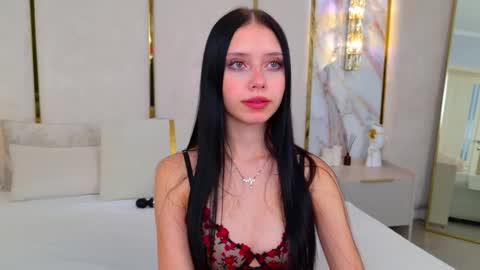 Snapshot of oliviakindes chatting on 10-05-25, 05:11 Olivia online show from 10-05-25, 05:11