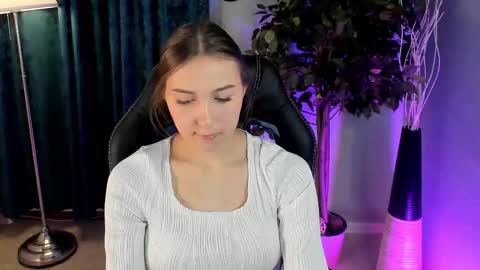 Snapshot of olivialangs chatting on 03-17-26, 11:57 olivialangs online show from 03-17-26, 11:57