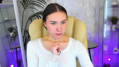 Snapshot of olivialangs chatting on 03-26-26, 11:16 olivialangs online show from 03-26-26, 11:16