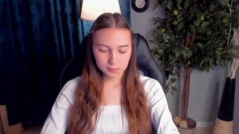 Snapshot of olivialangs chatting on 03-30-26, 11:11 olivialangs online show from 03-30-26, 11:11
