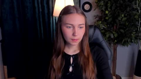 Snapshot of olivialangs chatting on 04-02-26, 11:30 olivialangs online show from 04-02-26, 11:30