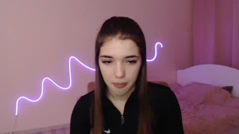 Olivia online show from 01-02-25, 03:40