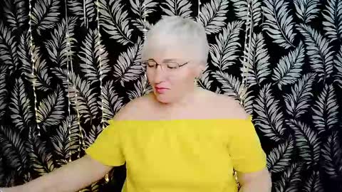 Kelly online show from 05-21-26, 10:44