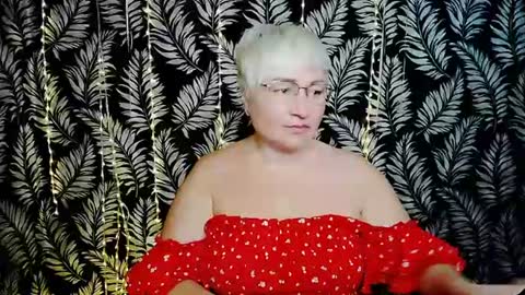 Kelly online show from 06-27-26, 10:53