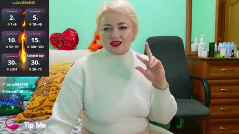 Snapshot of oliviaparadise chatting on 11-13-25, 07:24 oliviaparadise online show from 11-13-25, 07:24