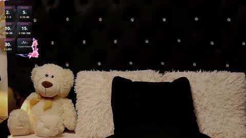 Olivia online show from 01-12-25, 03:28