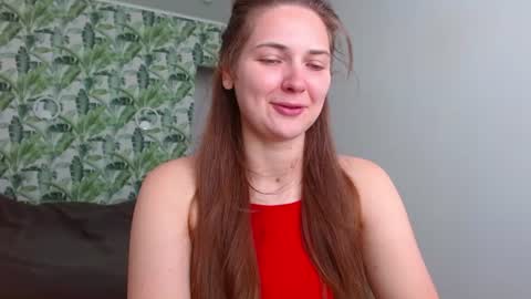 Snapshot of oliviashiny chatting on 06-21-26, 04:26 Olivia online show from 06-21-26, 04:26