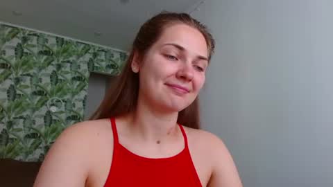 Snapshot of oliviashiny chatting on 07-05-26, 04:19 Olivia online show from 07-05-26, 04:19