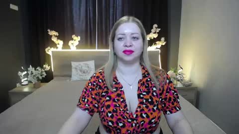 Oliviaverr online show from 04-25-26, 12:19