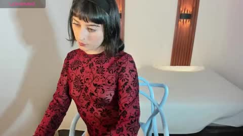 oliviawolf3 online show from 11-28-25, 04:15