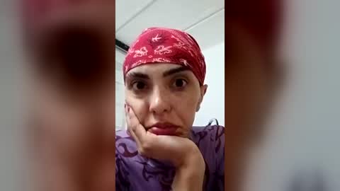 oliviazalabaria online show from 07-23-26, 08:12