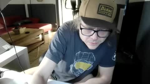 Snapshot of olivierlenaerts77 chatting on 08-04-26, 06:21 olivierlenaerts77 online show from 08-04-26, 06:21