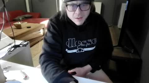 Snapshot of olivierlenaerts77 chatting on 08-06-26, 11:06 olivierlenaerts77 online show from 08-06-26, 11:06