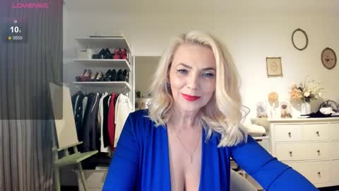 ollalla7 online show from 09-13-25, 02:06