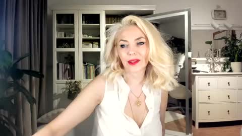 Snapshot of ollalla7 chatting on 04-25-26, 08:39 ollalla7 online show from 04-25-26, 08:39