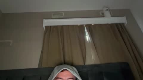 Snapshot of ollie900089 chatting on 12-18-25, 12:44 ollie900089 online show from 12-18-25, 12:44