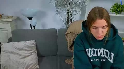 Olli and Stiw online show from 10-29-25, 08:16