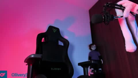     online show from 12-23-24, 08:33