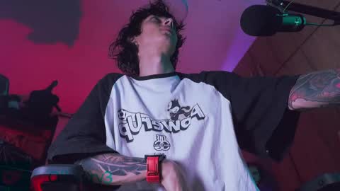     online show from 09-14-25, 04:11