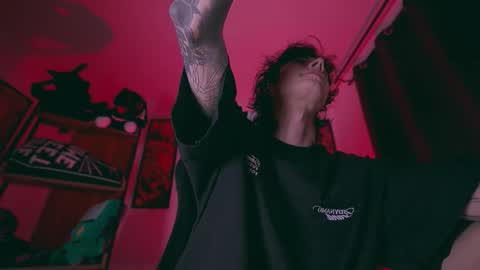     online show from 02-04-26, 02:28