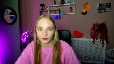 Snapshot of ollivia_dream chatting on 05-11-26, 05:57 Ollivia online show from 05-11-26, 05:57