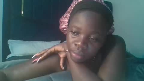 Snapshot of ollleina chatting on 03-17-26, 09:07 ollleina online show from 03-17-26, 09:07