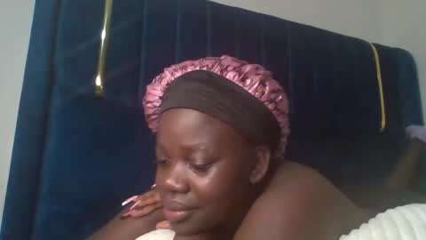 Snapshot of ollleina chatting on 03-19-26, 09:30 ollleina online show from 03-19-26, 09:30