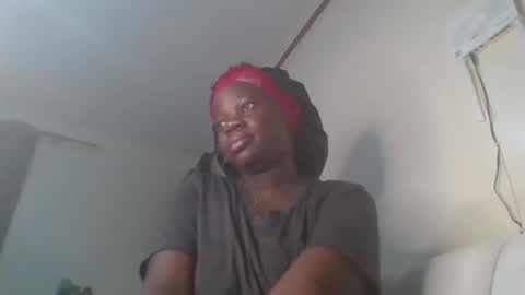 Snapshot of ollleina chatting on 03-21-26, 06:44 ollleina online show from 03-21-26, 06:44