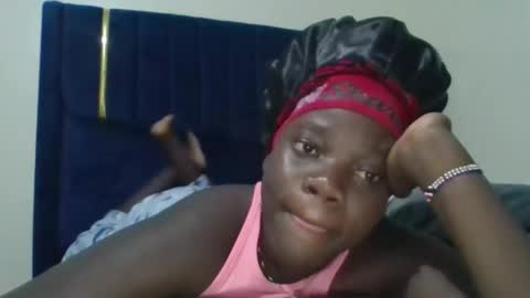 Snapshot of ollleina chatting on 04-16-26, 01:17 ollleina online show from 04-16-26, 01:17