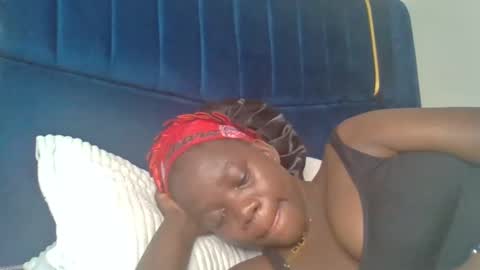 Snapshot of ollleina chatting on 04-29-26, 01:53 ollleina online show from 04-29-26, 01:53
