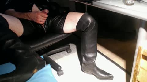 Snapshot of omannc chatting on 03-03-26, 08:15 omannc online show from 03-03-26, 08:15