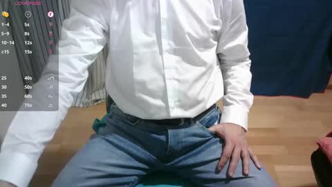 Snapshot of omar87ram chatting on 01-29-25, 04:19 Omar online show from 01-29-25, 04:19