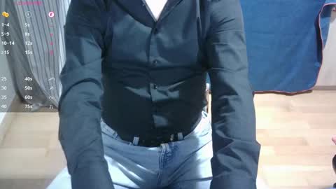 Snapshot of omar87ram chatting on 02-20-25, 09:31 Omar online show from 02-20-25, 09:31