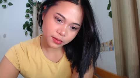 Snapshot of omariaennaid chatting on 12-29-24, 04:38 Angel online show from 12-29-24, 04:38