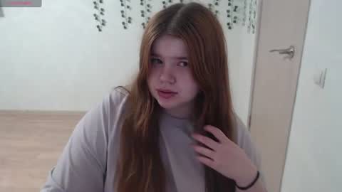  MellY  online show from 06-10-26, 07:46