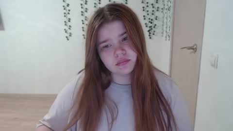  MellY  online show from 06-25-26, 07:18