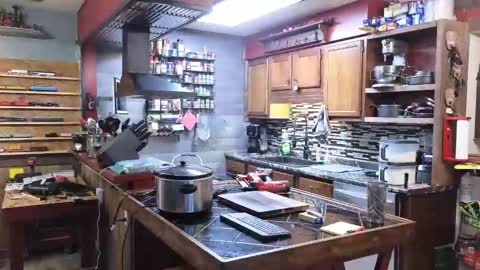 Norm online show from 03-08-26, 06:12