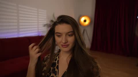    or    online show from 02-19-25, 07:48